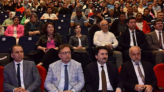 Başkan Hasan Avcı Belediye Çalışanlarını Ödüllendirdi