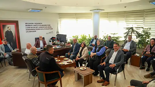 MUHTARLAR BURHANİYE BELEDİYESİNDE BİR ARAYA GELDİ