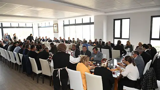 Başkan Hakan Şehirli 94 Mahalle Muhtarı ile Bir Araya Geldi!