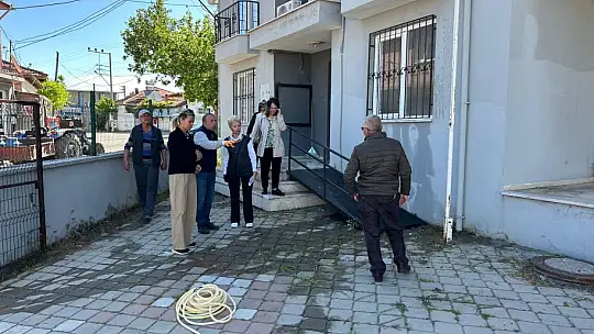 Burhaniye Belediyesi, Börezli Mahellesi'nde Hizmetlerini Sürdürüyor