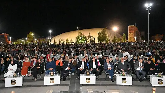 Avlu 2. Etap Kutlamalarla açıldı