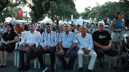 6. BURHANİYE KİTAP FUARI COŞKUYLA BAŞLADI