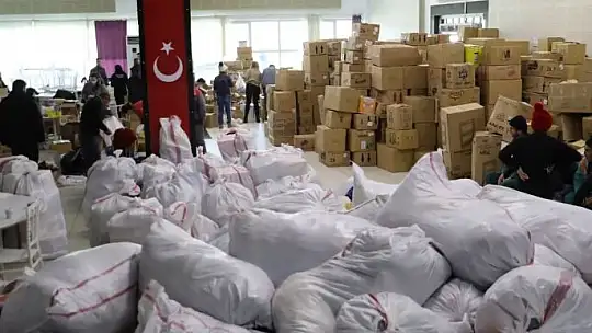 Burhaniye Deprem İçin Tek Yürek Oldu