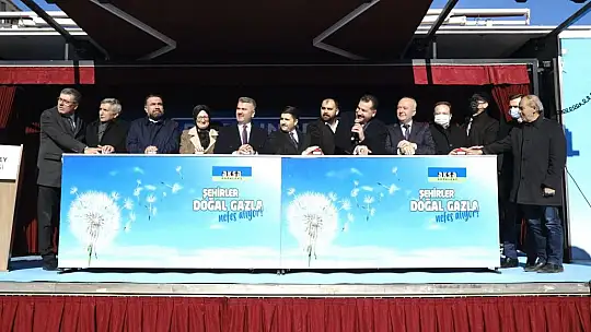 Dursunbey'de Doğalgaz Ateşi Yandı