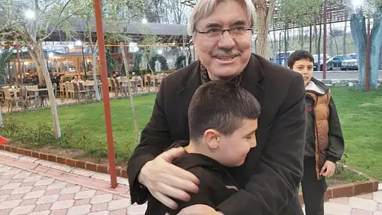 Başkan Cengiz İvrindi'de Gönüllere Dokunuyor