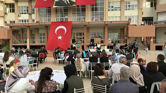 Burhaniye MYO'da 30. Yıl Mezuniyet Gururu