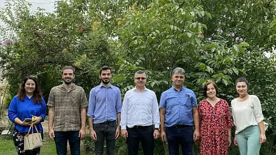 Kepsut Şeftalisi Hasadı Devam Ediyor