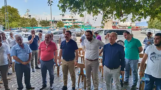 MHP Erdek'te Balıkçı Reisleriyle Buluştu