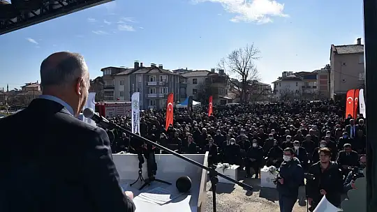 Dursunbey'de Doğalgaz Ateşi Yandı