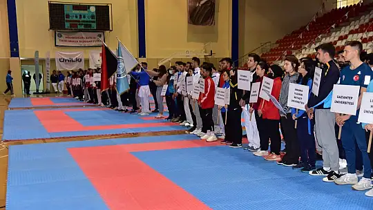 Balıkesir Üniversitesi, Karate Ünilig Türkiye Şampiyonası'na Ev Sahipliği Yapıyor