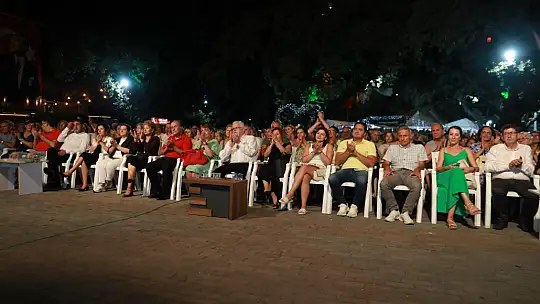 KİTABIN İZİNDE, 6. BURHANİYE KİTAP FUARI SONA ERDİ