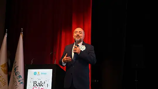 Baktılar, Gördüler, Çektiler Ödüllerini Aldılar