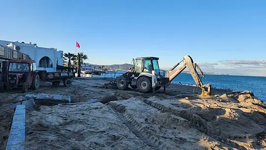 Ören Plajında Yapılan Beton Set Yıkıldı