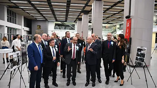 Baktılar, Gördüler, Çektiler Ödüllerini Aldılar