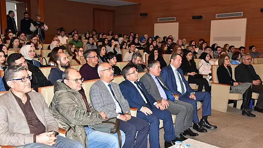Balıkesir Üniversitesinde 'Türkçenin Yüzyılı' Paneli