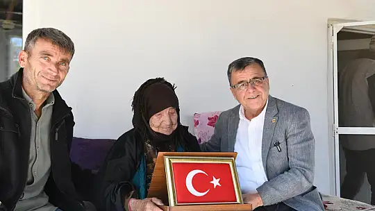 Başkan Şehirli'den Asırlık Çınarlara Ziyaret