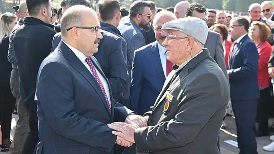 Cumhuriyet Bayramı'nın 101'inci Yıldönümü kutlama etkinlikleri Çelenk Töreni