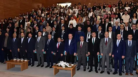 Mustafa Şentop, BAÜN'de Hayat, Siyaset ve Hukuk Konferansı Verdi