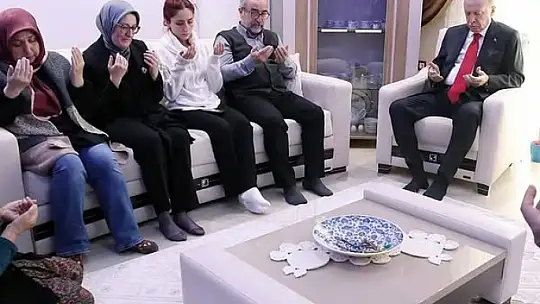 Cumhurbaşkanı Patlama Kurbanlarının Ailelerine Taziye Ziyareti yaptı