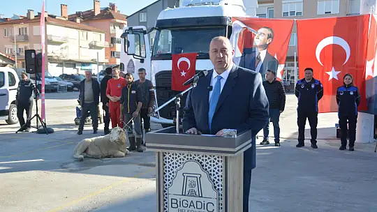 Bigadiç Belediyesi araç filosunu yeni araçlarla güçlendirdi.