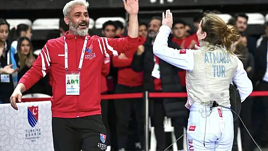 Balıkesirli Alara Atmaca, Eskrimde Yıldızlar Avrupa Şampiyonu Oldu