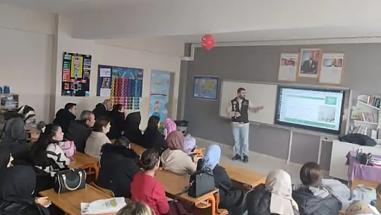 Emniyet'ten' En İyi Narkotik Polisi Anne' Etkinliği