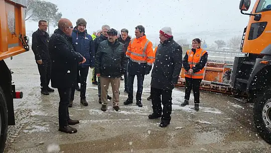 VALİ USTAOĞLU: 'ZİNCİRSİZ YOLA ÇIKMAYIN'