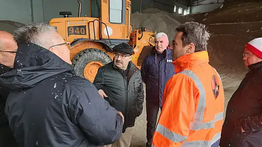 VALİ USTAOĞLU: 'ZİNCİRSİZ YOLA ÇIKMAYIN'