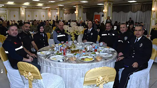 'Emniyet Teşkilatı' iftarda bir araya geldi.