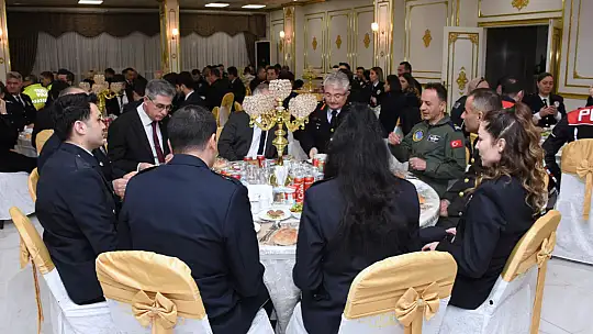 'Emniyet Teşkilatı' iftarda bir araya geldi.