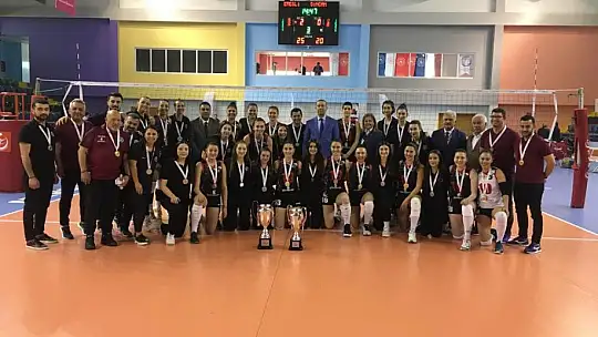 Havran Belediyesi Fatih Spor Kulübü Kadın Voleybol Takımı 1. Lige Yükseldi