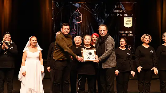 Bir Günde İki Tiyatro Oyunu Sanatseverlerle Buluştu