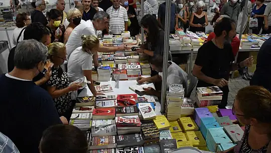 5. Edremit Kitap Fuarı'nda iki gün geride kaldı