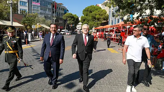 BURHANİYE'DE 30 AĞUSTOS COŞKUSU