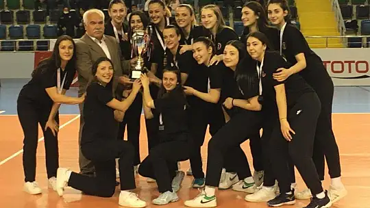Havran Belediyesi Fatih Spor Kulübü Kadın Voleybol Takımı 1. Lige Yükseldi