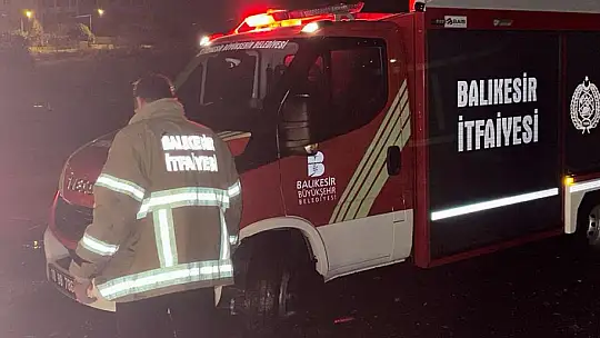 Büyükşehir Ekipleri Geceyi Ayakta Geçirdi