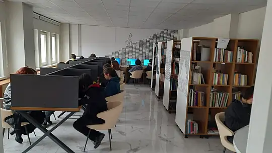 Balıkesir'de Okullara 319 Yeni Kütüphane