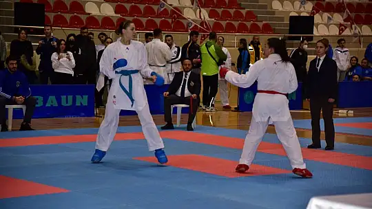 Balıkesir Üniversitesi, Karate Ünilig Türkiye Şampiyonası'na Ev Sahipliği Yapıyor