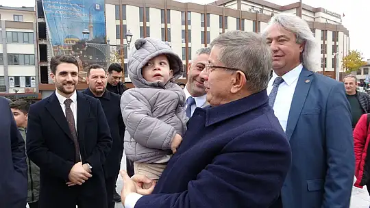 DAVUTOĞLU BALIKESİRLİ VATANDAŞLARLA BULUŞTU
