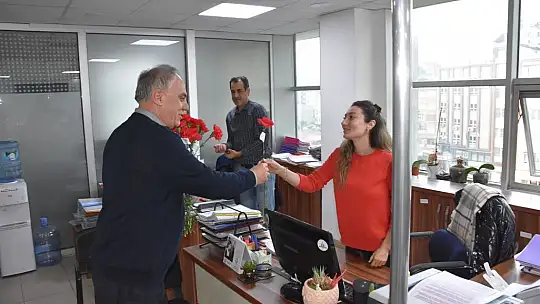 Edremit Belediyesi Kadınlar Gününü Kutladı