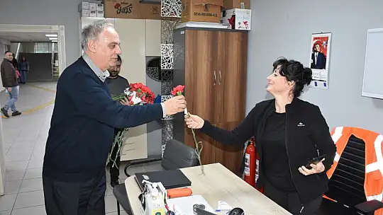 Edremit Belediyesi Kadınlar Gününü Kutladı