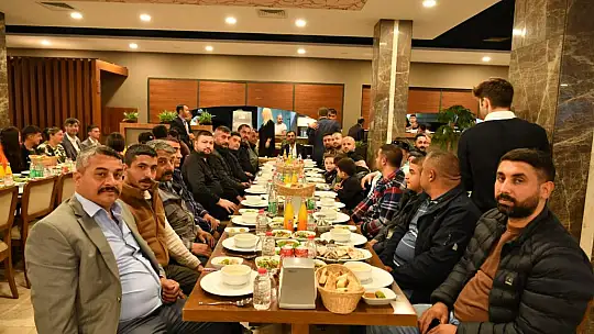 Balıkesirli Roman Vatandaşlar İftarda Biraraya Geldi