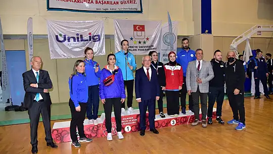 Balıkesir Üniversitesi, Karate Ünilig Türkiye Şampiyonası'na Ev Sahipliği Yapıyor