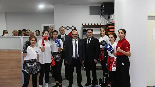 ALTIEYLÜL'ÜN VİZYON PROJELERİ VALİ USTAOĞLU'NDAN TAM NOT ALDI