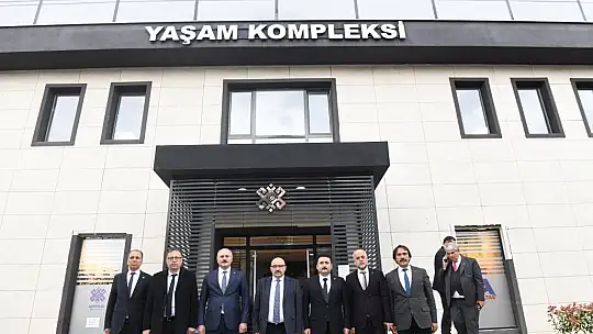 ALTIEYLÜL'ÜN VİZYON PROJELERİ VALİ USTAOĞLU'NDAN TAM NOT ALDI