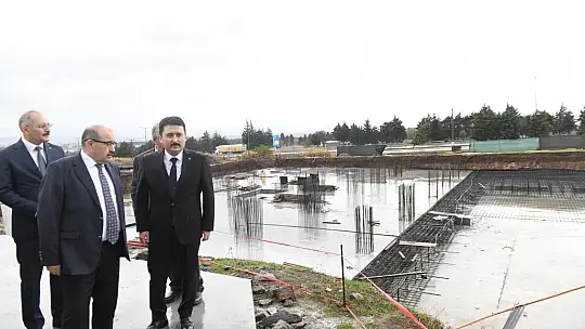 ALTIEYLÜL'ÜN VİZYON PROJELERİ VALİ USTAOĞLU'NDAN TAM NOT ALDI