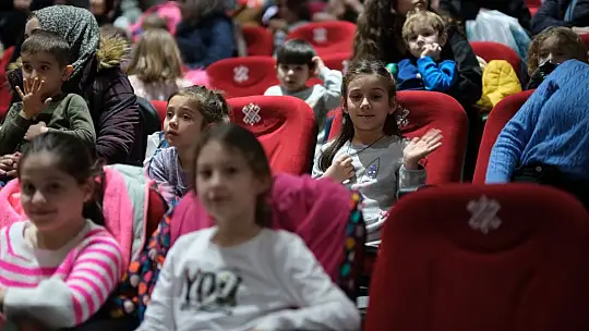 ALTIEYLÜL'DE TİYATRO GÜNLERİ BAŞLIYOR