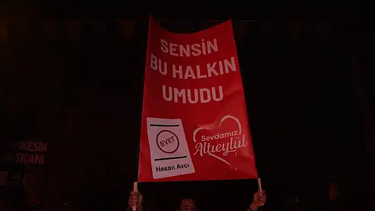 ALTIEYLÜLLÜ VATANDAŞLAR: 'BU SEVDA BİTMEZ'
