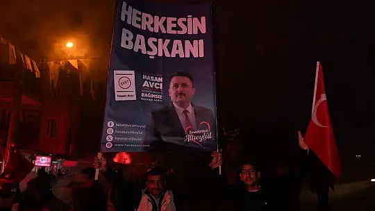 ALTIEYLÜLLÜ VATANDAŞLAR: 'BU SEVDA BİTMEZ'
