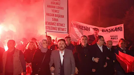 ALTIEYLÜLLÜ VATANDAŞLAR: 'BU SEVDA BİTMEZ'